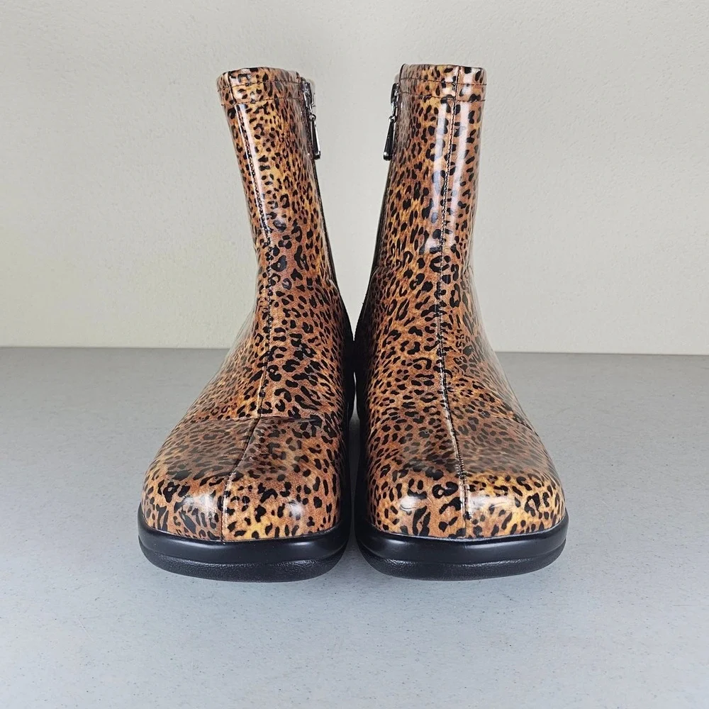 Alegria Leopard Print Raina Ankle Rain Boots Women's Size 39 EU 8-8 1/2US